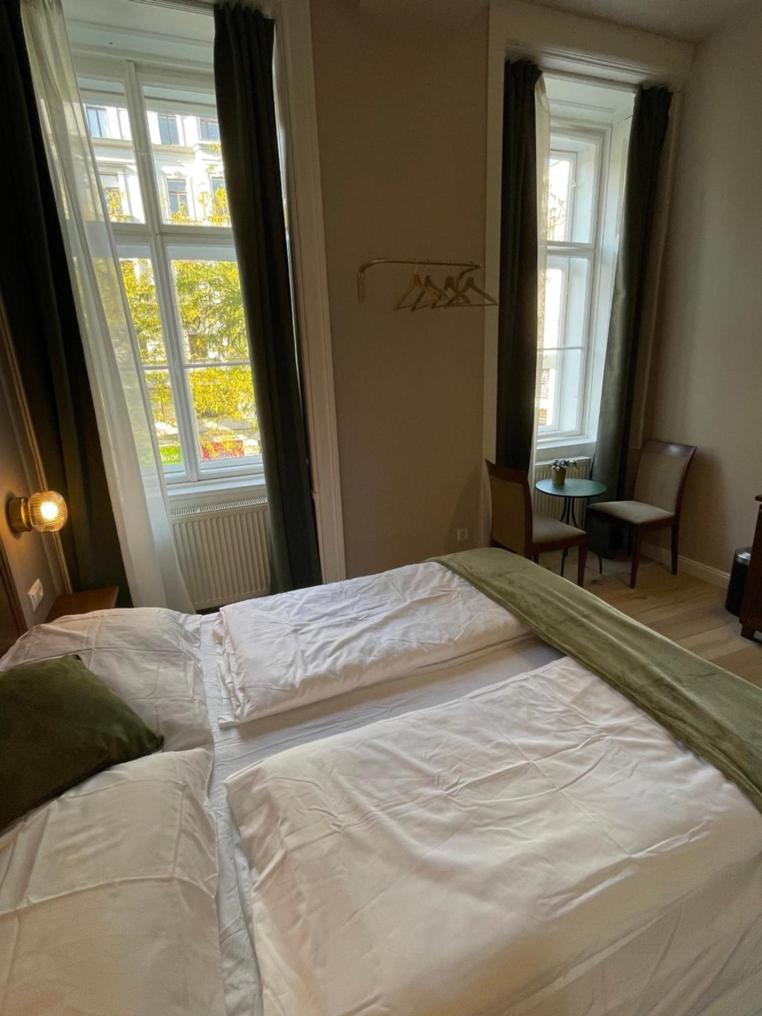 Boutique Hotel Mariahilf Вена Экстерьер фото